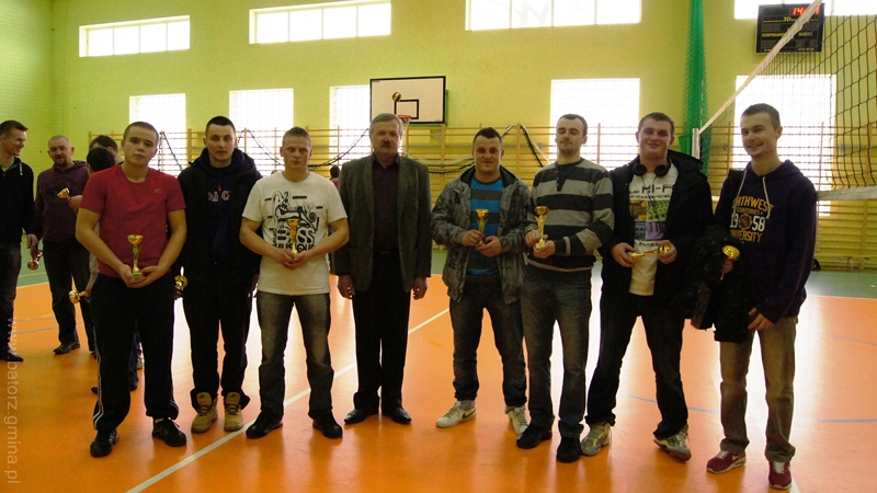 IV Gminny Turniej Piłki Siatkowej: II miejsce - Drużyna z Aleksandrówki