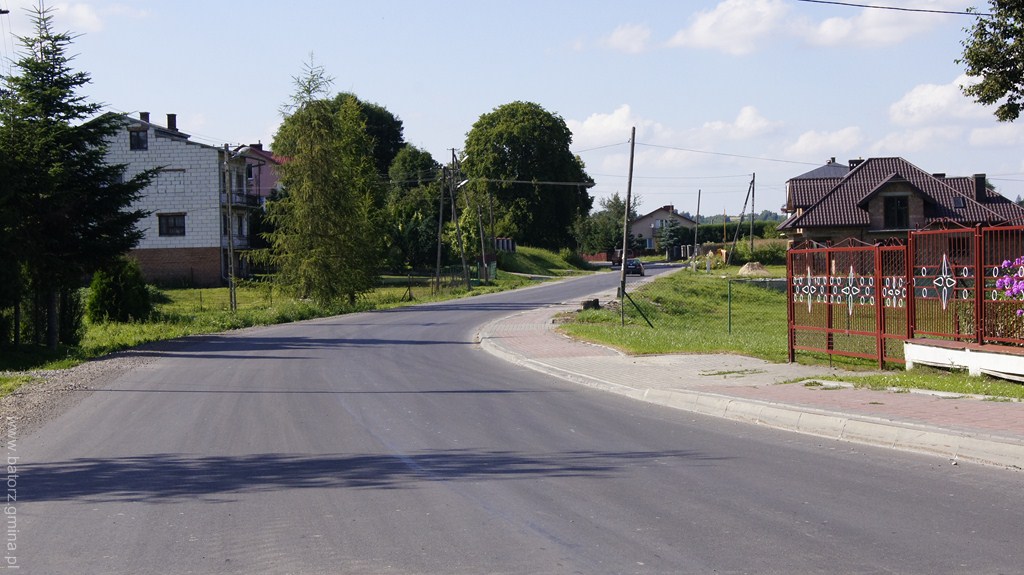 Powiatowa Droga - Batorz Pierwszy - 17 lipca 2013 r. po przebudowie