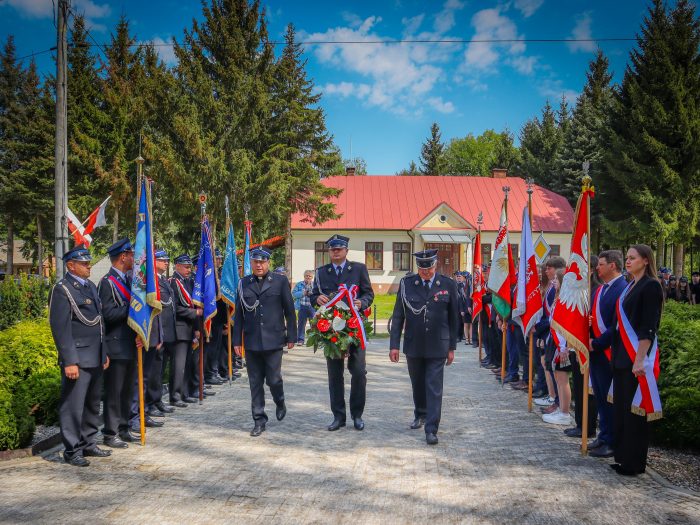 Miniaturka artykułu Gminne Obchody Święta Narodowego 3 Maja oraz Dnia Strażaka (2025)