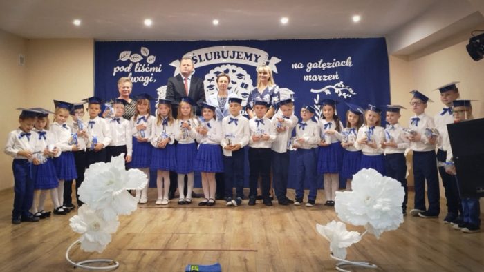 Miniaturka artykułu Ślubowanie klasy pierwszej – ZSP w Batorzu